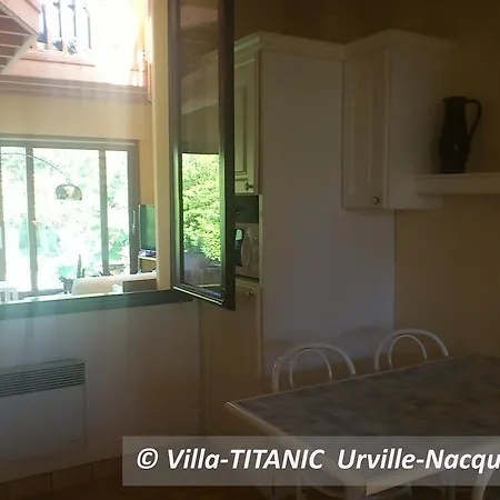 Titanic Urville-nacqueville Beach *